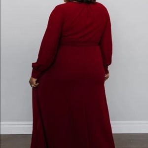 Baltic Born Lydia Maxi Dress in Burgundy in XXXL.